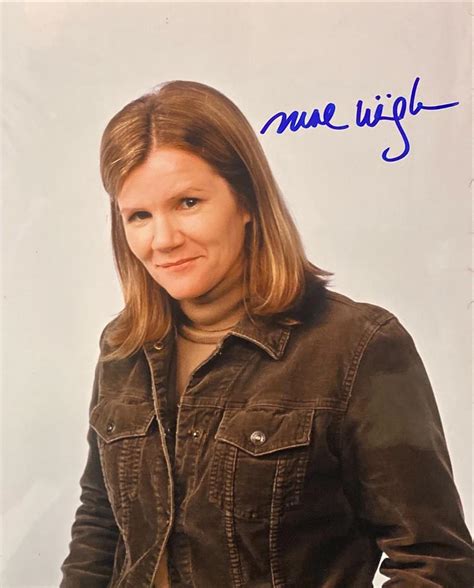 Mare Winningham signed photo | EstateSales.org