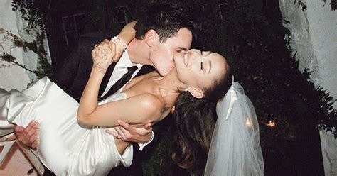 Ariana Grande & Husband Dalton Gomez's Wedding & Relationship