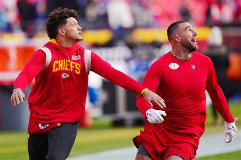 Chiefs’ Patrick Mahomes explains ‘bromance’ with Travis Kelce - Arrowhead Pride