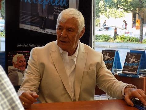 REPORT & PHOTOS FROM PAT PATTERSON BOOK SIGNING | WrestlingFigs