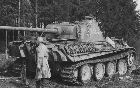 Panther Ausf G tank number 302 of 1st SS Panzer Division Leibstandarte SS Adolf Hitler | World ...