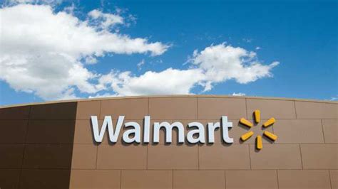 Walmart settles sex discrimination lawsuit, agrees to $60,000 payout ...