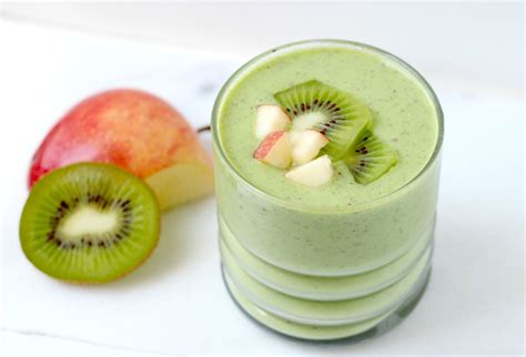 Kiwi Apple Green Smoothie - Homemade Nutrition - Nutrition that fits your life