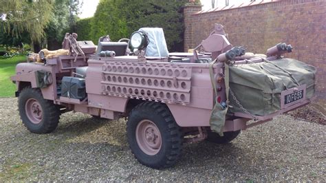 You could own this former SAS ‘Pink Panther’ Land Rover | Top Gear