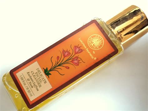 Forest Essentials Delicate Facial Cleanser Kashmiri Saffron and Neem Review: Delicate? I Don't ...