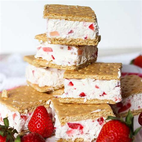 Healthy Greek Yogurt Ice Cream Sandwiches - Mommy Gone Healthy | A ...