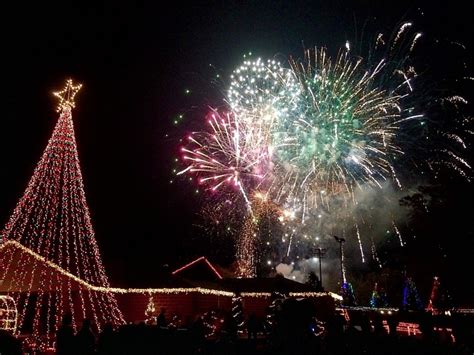 Christmas Parade & Fireworks – The City of Carlyle, Illinois | Carlyle Lake, Illinois