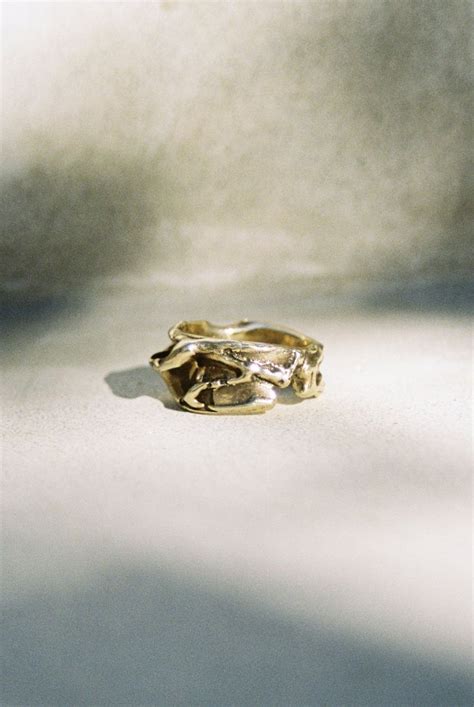 Hand-Carved Gold Brutalist Band - Danica Stamenic em 2024