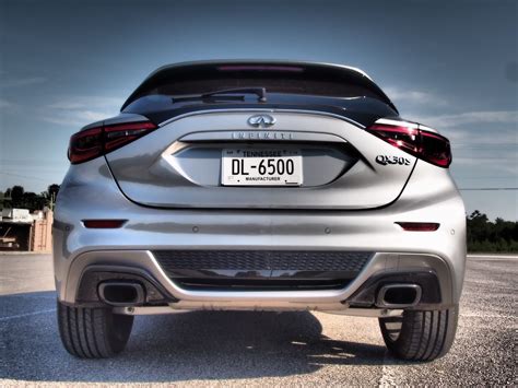 2018 Infiniti QX30 Sport