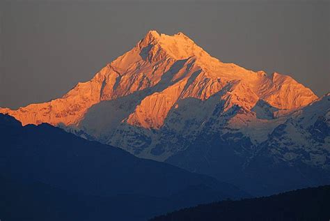 TrekNature | Sunrise at Mt Kanchenjunga: for Ram Photo | Mountain landscape photography, Nepal ...