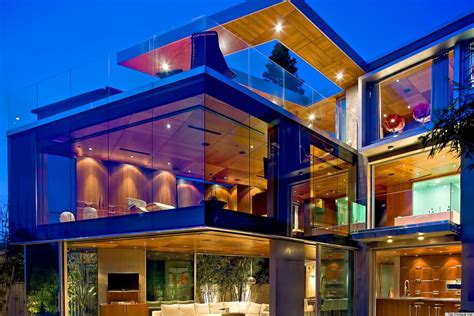 PHOTOS: People Who Live In Glass Houses...Are Lucky (With images) | Modern beach house, Modern ...