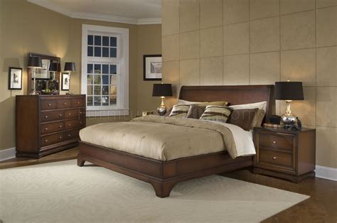 Antique Walnut Finish Contemporary Bedroom