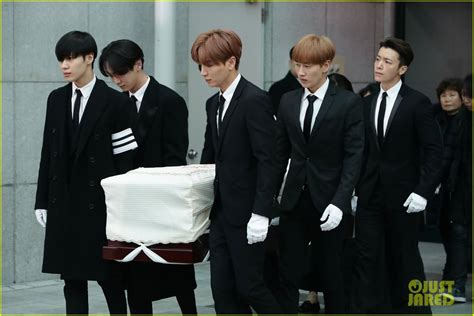 Jonghyun's Funeral Attended By His SHINee Bandmates: Photo 4003495 ...