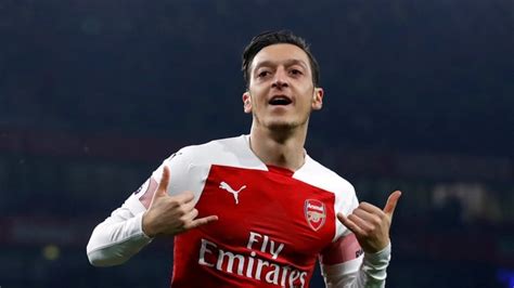 Mesut Ozil bids farewell to Arsenal, joins Turkey's Fenerbahce | CBC Sports