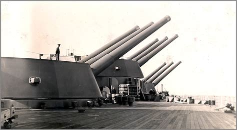 Vintage photographs of battleships, battlecruisers and cruisers.: Elevated 16" guns of ...