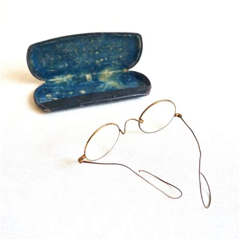 Antique Round Wire Eyeglasses with Case S.P.A. | kelekt