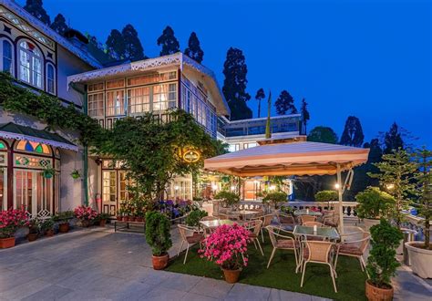 Top 10 Luxury Hotels & Resorts in Darjeeling - Tusk Travel Blog