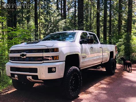 2018 Chevrolet Silverado 3500 HD Fuel Vandal Zone Suspension Lift 5" | Custom Offsets