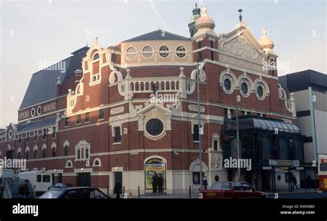 GRAND OPERA HOUSE BELFAST NORTHERN IRELAND Stock Photo - Alamy