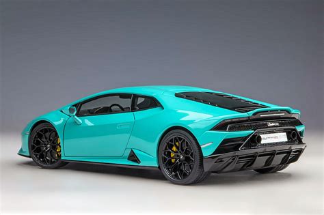 AUTOart New Lamborghini Huracan Evo - Blu Glauco • DiecastSociety.com