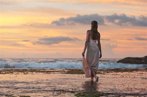 Free picture: pretty girl, walking, water, beach, ocean, waves, woman ...