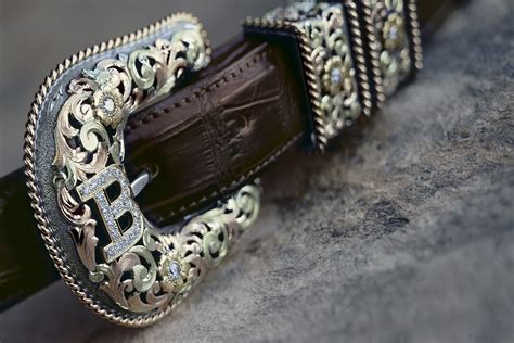 Rhinestone Cowboy: Clint Orms's Custom Belt Buckles a Work of Art - Newsweek