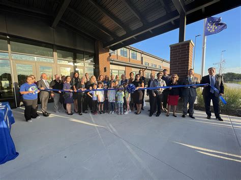 Carmel Clay Schools celebrates opening of 2 elementary schools • Current Publishing