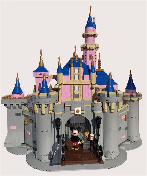 Rumoured LEGO Disneyland castle scale 71040 Disney Castle