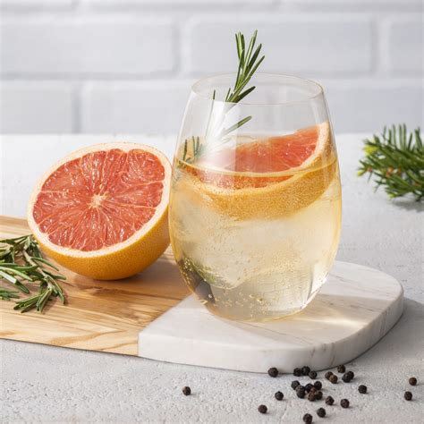 Enjoy Ungava Gin with These Top Trends and Recipes