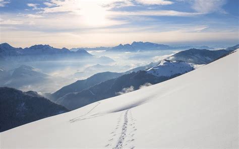 Windows 10 Default "Snow Mountains" Wallpaper - Where was the picture - Microsoft Community