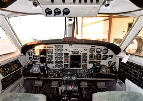 Beechcraft King Air B200 Specs, Interior, Cockpit, and Price - Airplane Update