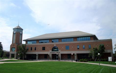 Roger Williams University - Unigo.com