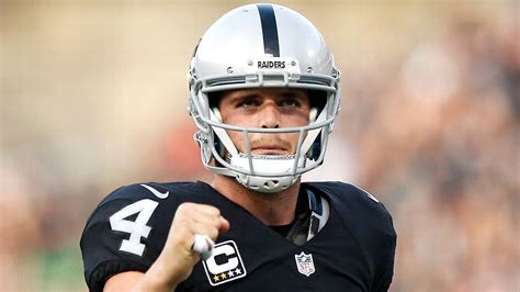 Raiders' Carr sets deadline for contract talks | Raiders quarterback ...