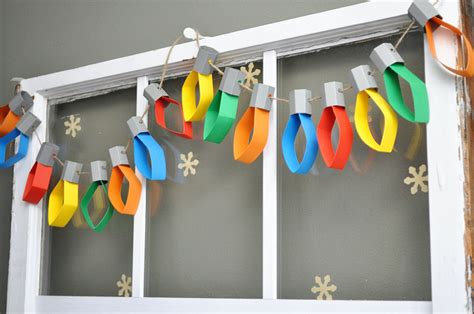 Paper Christmas Lights Garland — Stubbornly Crafty