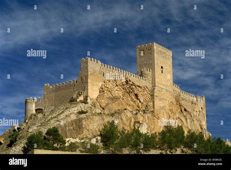 Almansa castle albacete hi-res stock photography and images - Alamy