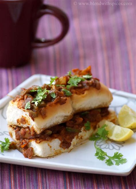 Masala Pav Recipe ~ Mumbai Street Food Recipes - Blend with Spices