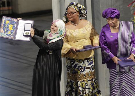 3 women accept Nobel Peace Prize - CBS News