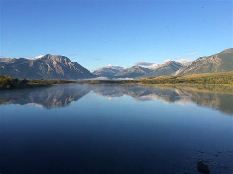 More Bears, boating and hiking in Waterton Lakes – NON STOP TRAVELLING