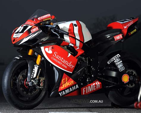 Yamaha R1 SuperBike Wallpapers | Super & Heavy Bikes