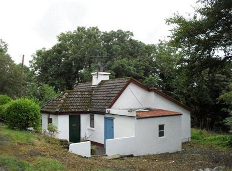 Cottage, bungalow in Athea, Ireland