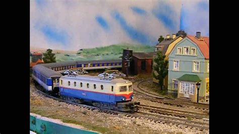 (Layout) TT scale model railway train layout 11 - YouTube