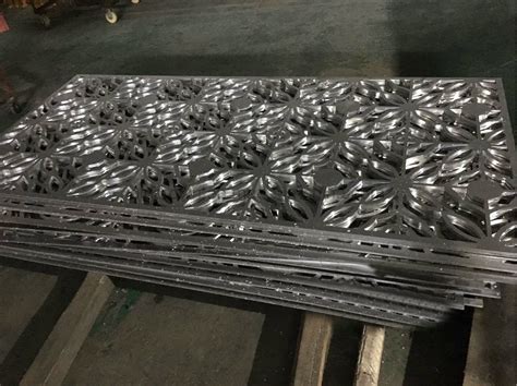 Decorative Perforated Aluminum Sheet Metal Security Fence Panel - China Decorative Perforated ...