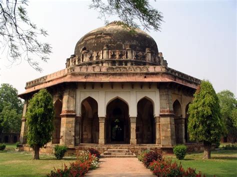 Sikander Lodi's Tomb, Lodhi Gardens, New Delhi, India | Mughal ...