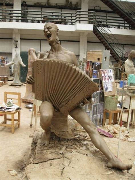 Creepy sculpture (11 photos) - Izismile.com