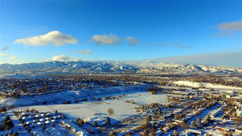 Pocatello, Idaho after a nice snow storm [4,000x2,250](OC) : winterporn