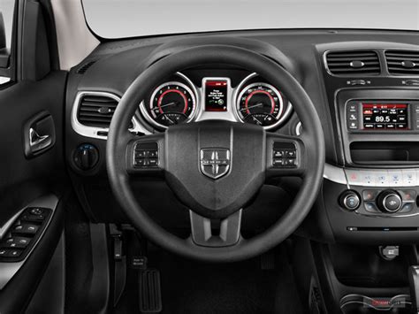 2015 Dodge Journey: 20 Interior Photos | U.S. News