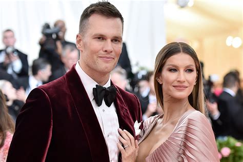 Tom Brady honors wife Gisele Bündchen in wedding anniversary tribute