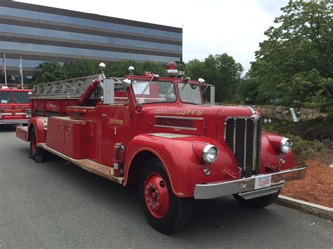 Mass antique fire truck show - Fire Apparatus - BigMackTrucks.com