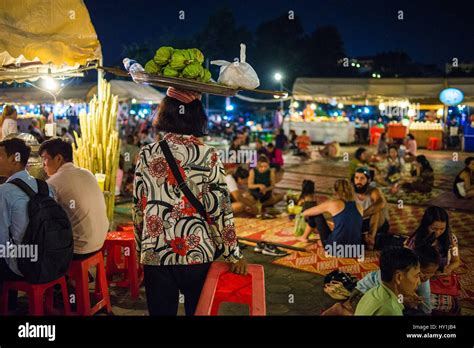 Night market, Phnom Penh, Cambodia, Asia Stock Photo - Alamy