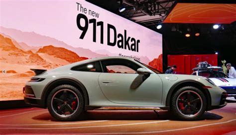 Real-world look at the 2023 Porsche 911 Dakar, a pricey car for some ...